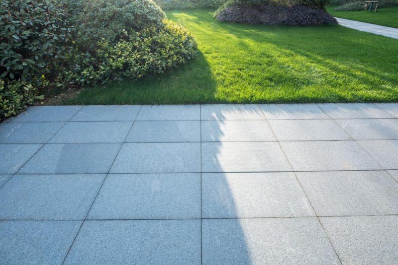 Les &eacute;tapes essentielles pour r&eacute;ussir la pose de dalles